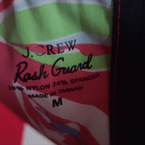 J.Crew Hawaiian Print Rash Guard - Picture 2 of 5